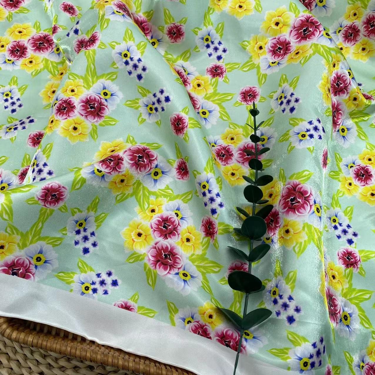 NEW ARRIVAL POLYESTER STOCK CUSTOMIZE DIFFERENT COLORS DIGITAL PRINTING SHINY CRYSTAL ORGANZA FABRIC FOR WOMEN DRESS