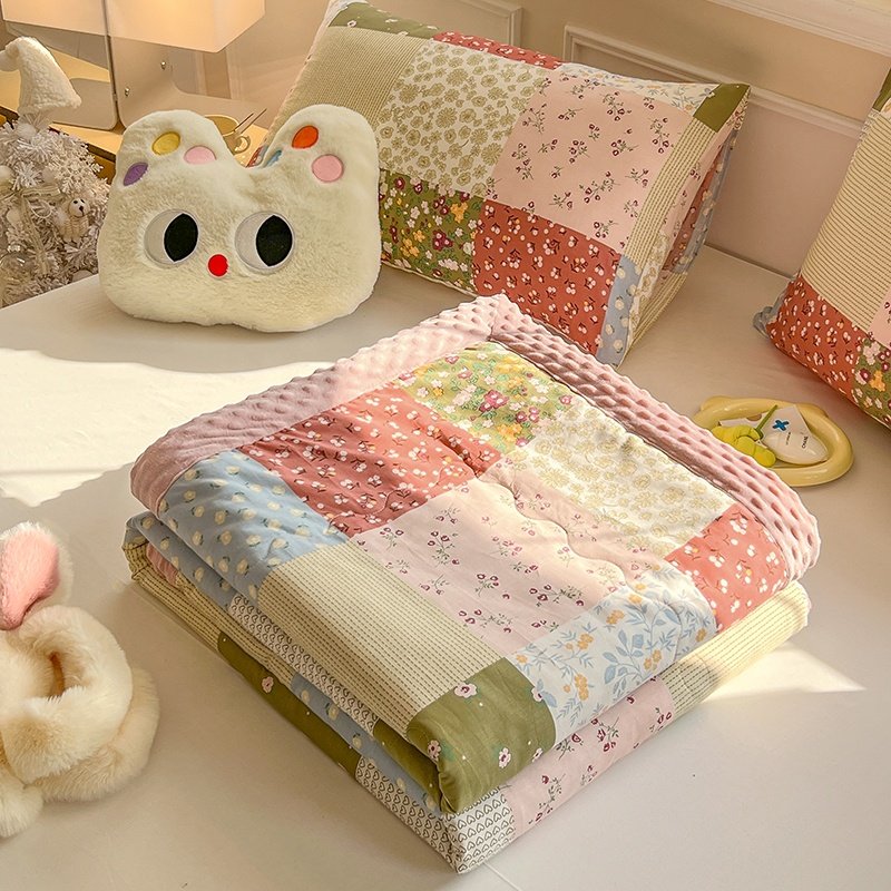 New Summer Extra Soft Bedspreads Set Cotton Fabric with Polyester and PVC Filling Cartoon Pattern for Bed Use