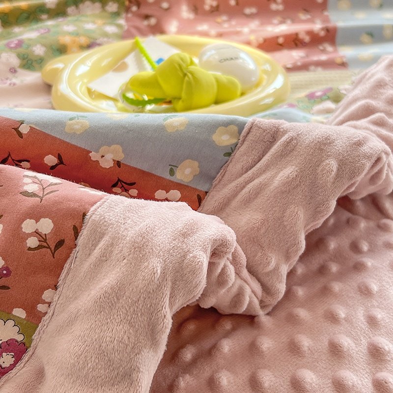New Summer Extra Soft Bedspreads Set Cotton Fabric with Polyester and PVC Filling Cartoon Pattern for Bed Use