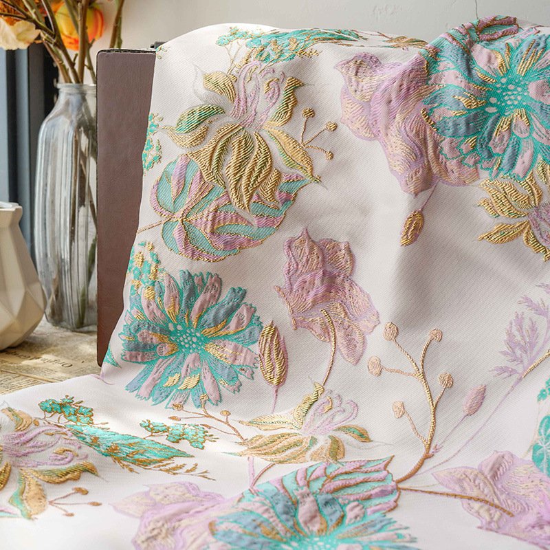 2023 Wholesale Autumn Classic Gold Silk Embossed Brocade Jacquard Fabric For Women Clothing