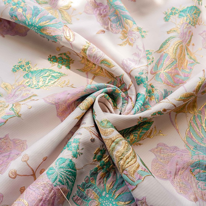 2023 Wholesale Autumn Classic Gold Silk Embossed Brocade Jacquard Fabric For Women Clothing