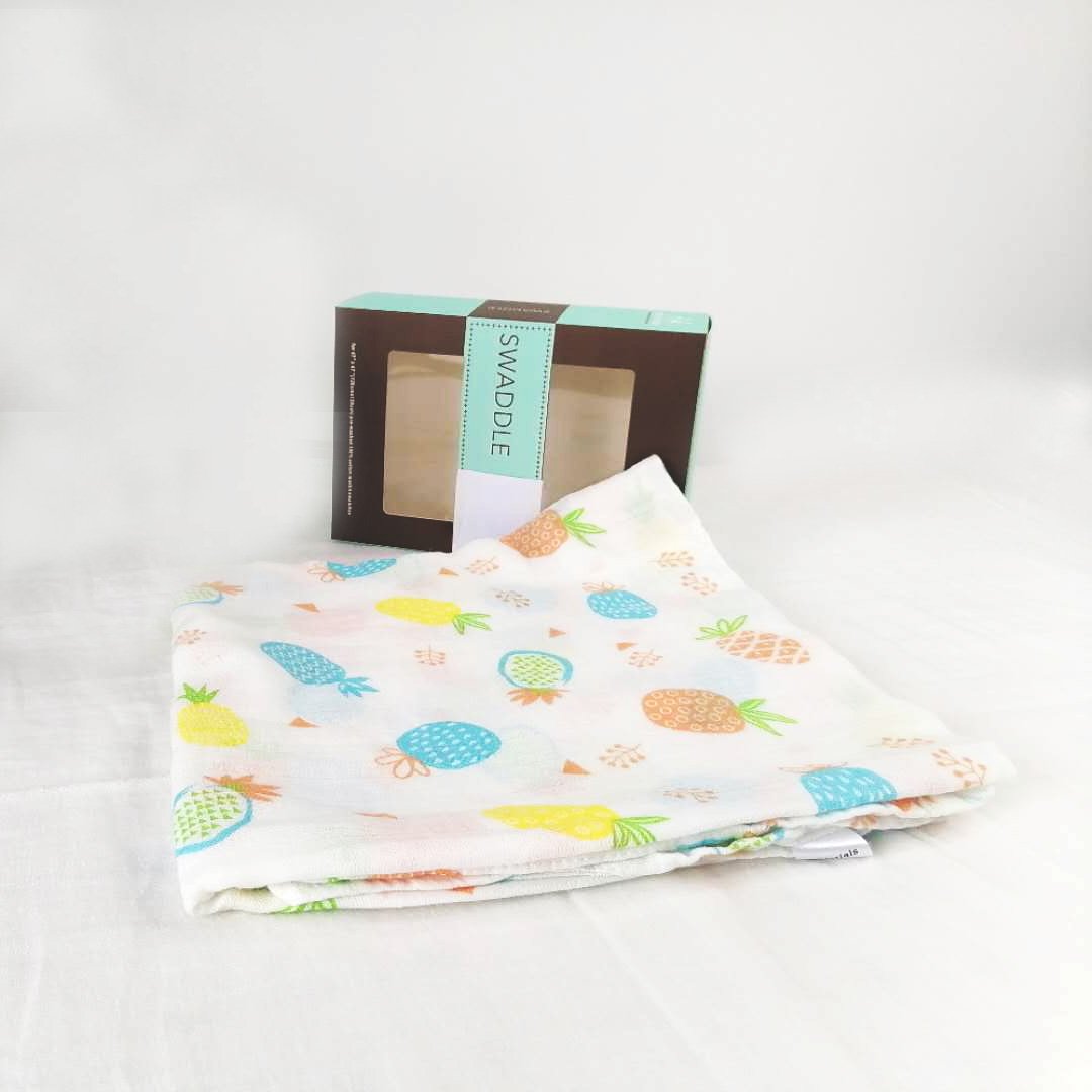 120cm Square Bamboo Cotton Custom Printed Muslin Swaddle In Cardboard Wrap Packaging