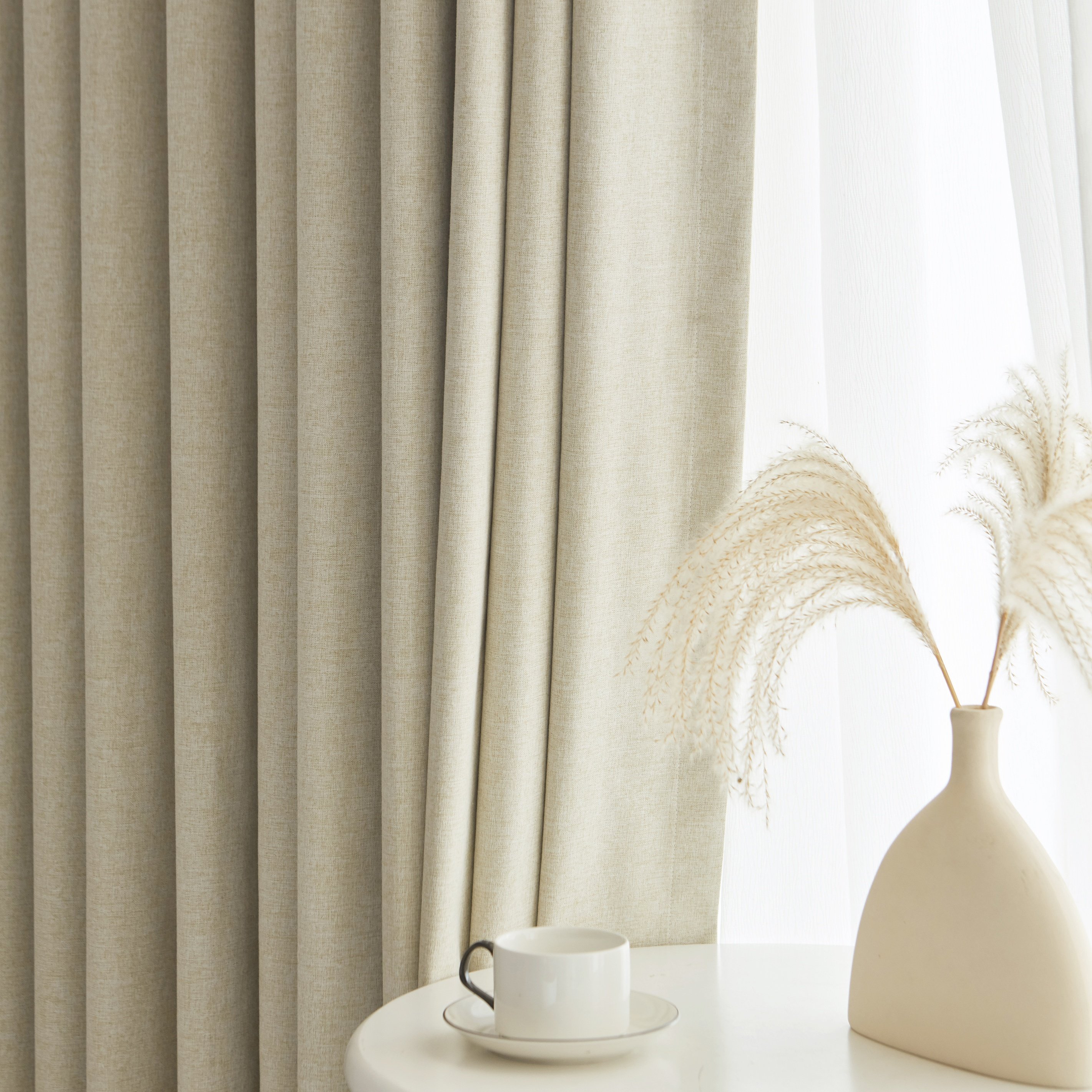100% Polyester Modern Fabric 400d Warp Knitted 100% Full Blackout Curtain Outdoor Wedding Indoor Use Plain Woven Pattern Girls