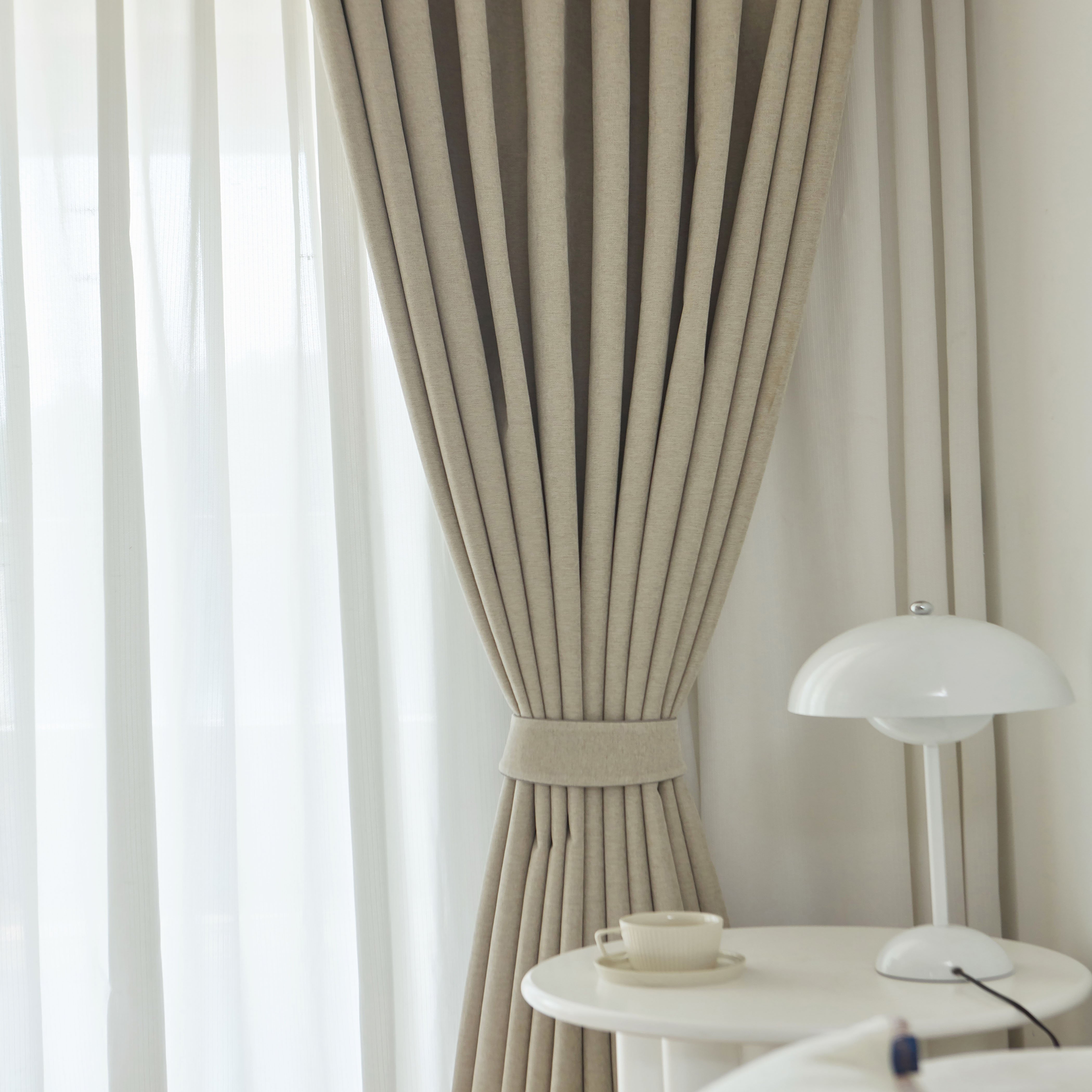 Blackout curtain bedroom 2024 new thickened Chenille living room light luxury modern simple high-grade blackout curtain