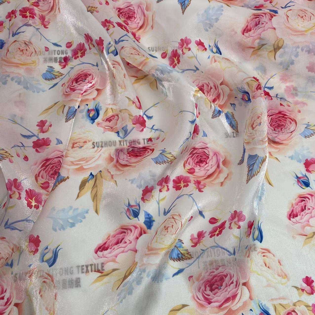 Hot Sale Soft Shiny Beautiful Flower Fabric Pattern Liquid Sheer Floral Organza Fabric For Fashion Garments