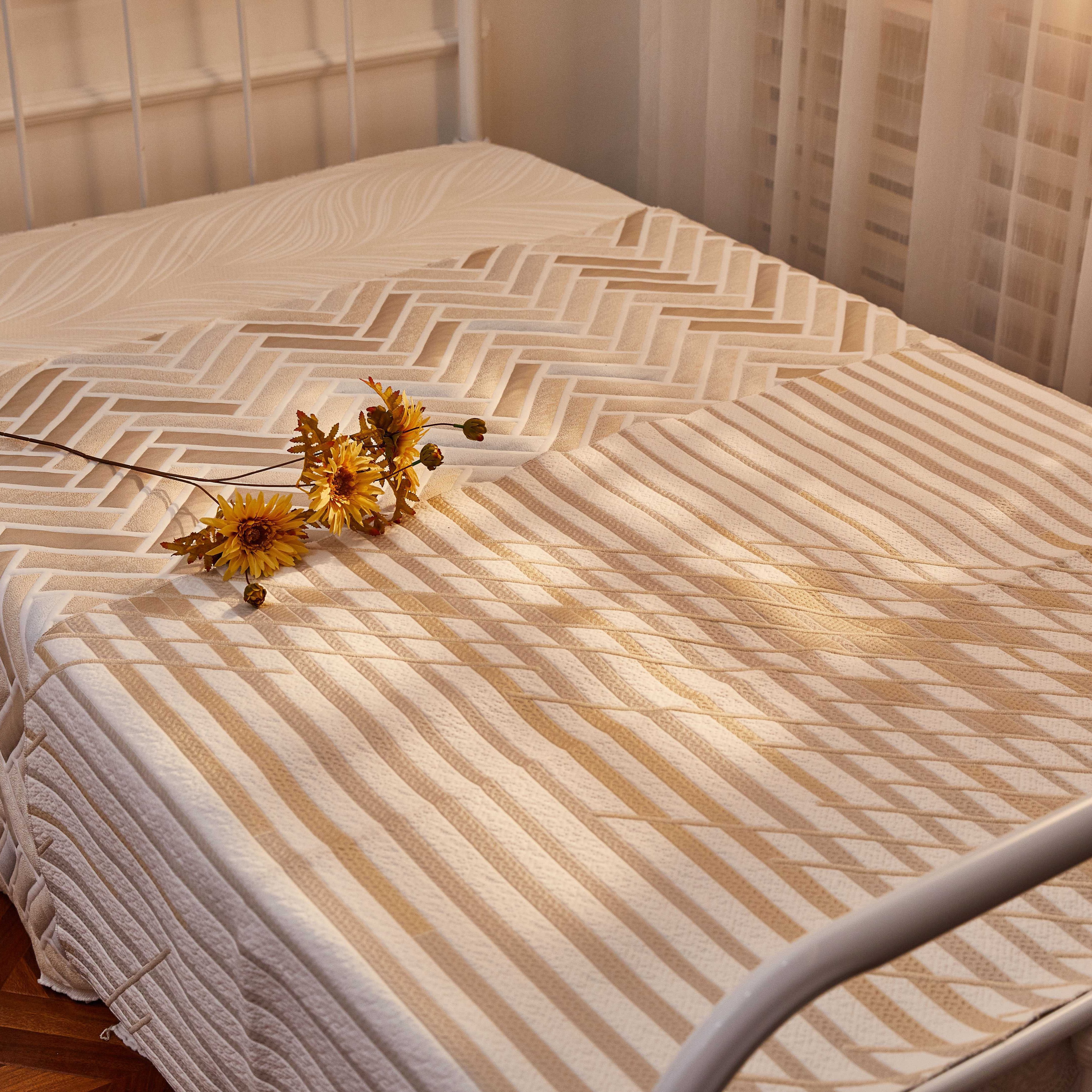 low MOQ Cheap price free sample knitting jacquard fabric customized polyester knit fabric for mattress