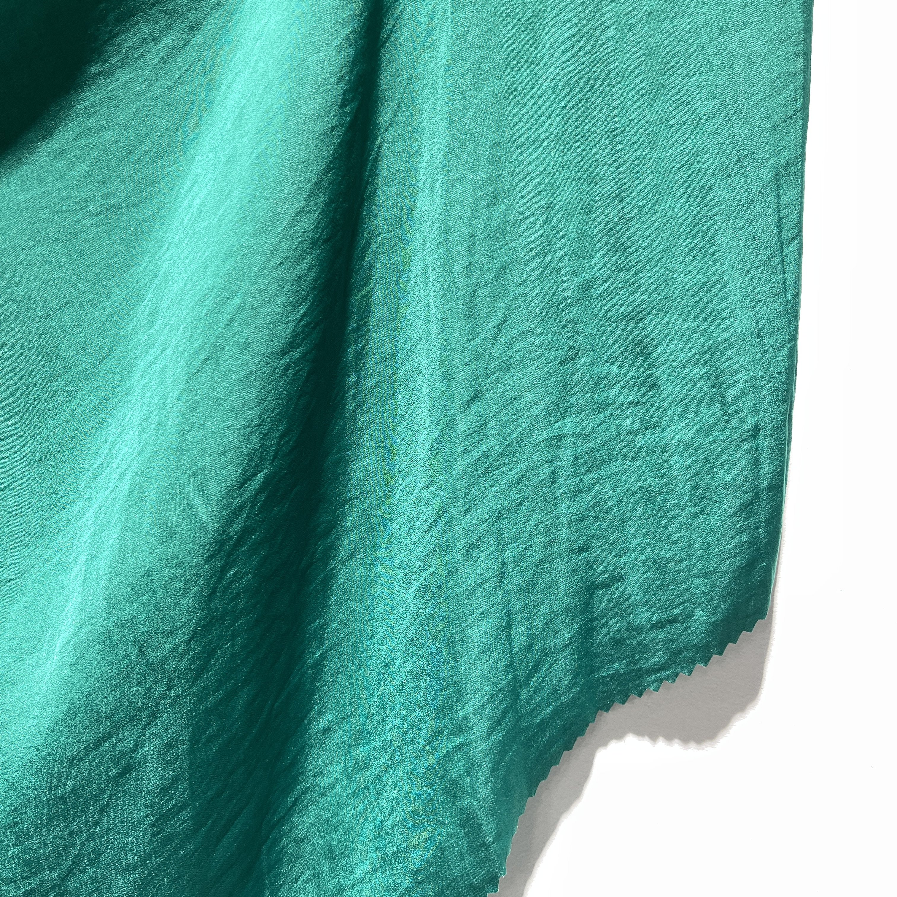 High Quality Soft Hand Feel Woven Sea-island Satin 100% Polyester Fabric with Wrinkle Experience for Dress