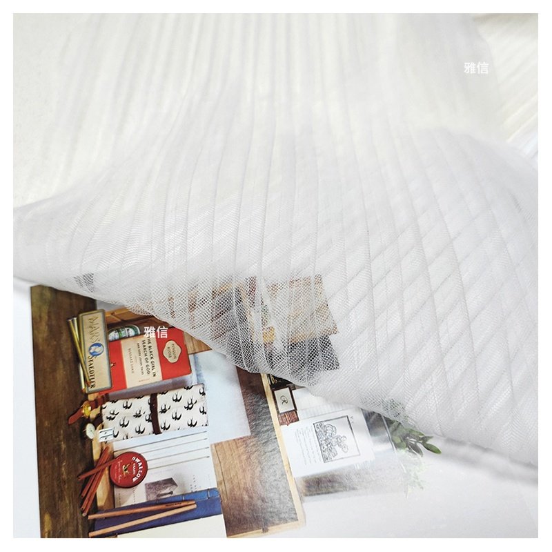 Good Price Polyester Pleated Elastic Wrinkle Pure White Tulle Mesh Fabrics for Clothing Wedding Dress
