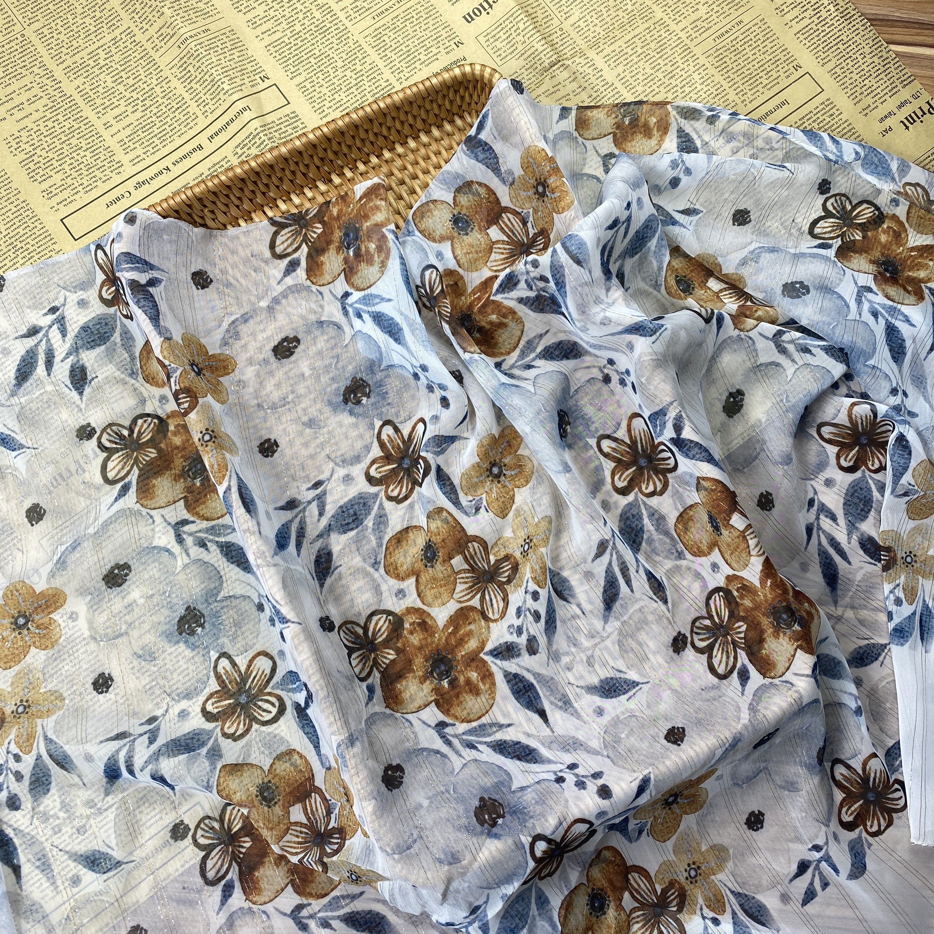 2021 new fashion woven polyester flower printing design lurex chiffon fabrics for garments