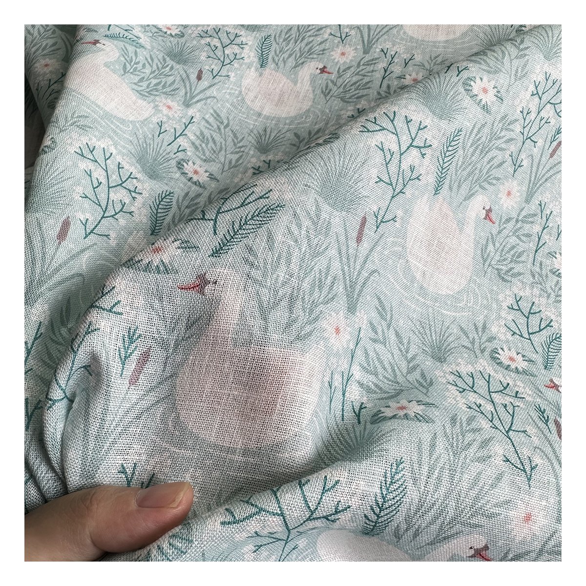 The factory outlet classical swan design custom 100% linen digital printing italian linen fabric wholesale for clothing
