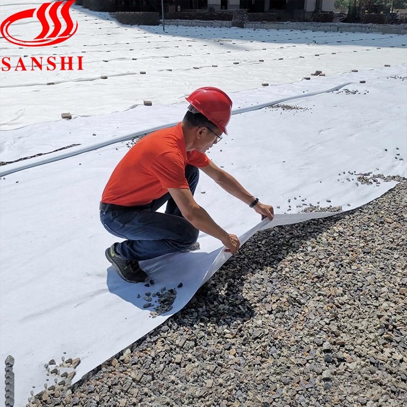 Knitted Polyester Geogrid Composite Nonwoven For Road Paving Material filament/short fiber needle geotextiles fabric