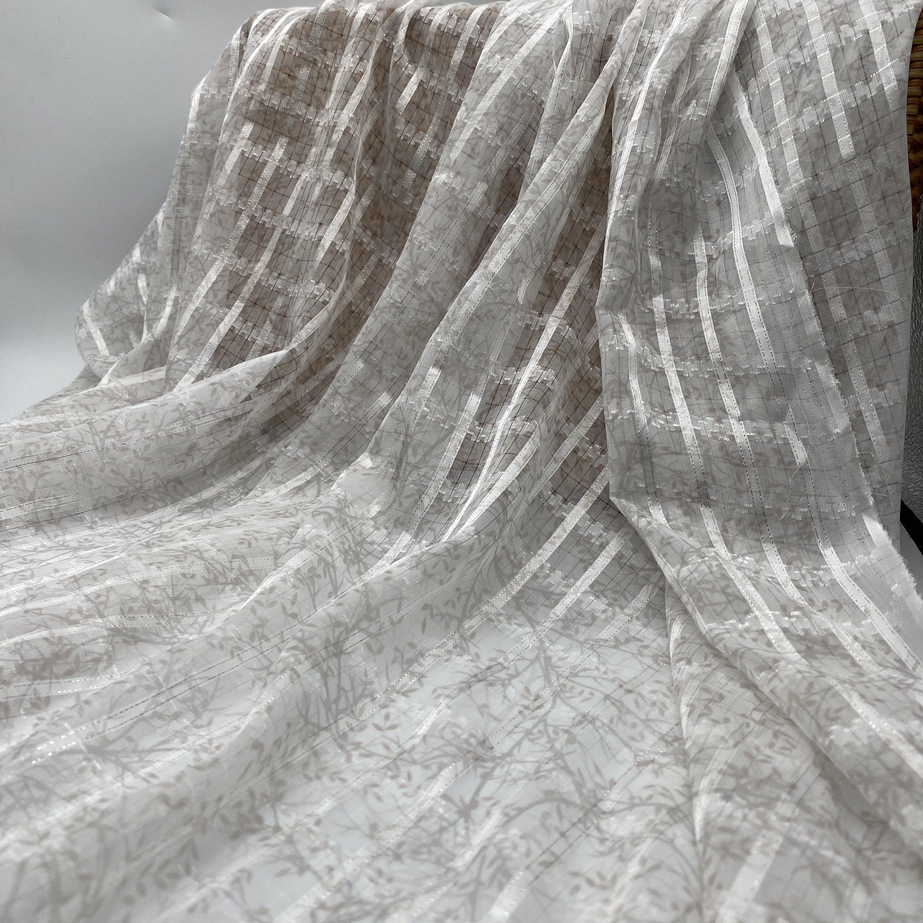 2021 new design 100% polyester woven cut flowers metallic jacquard chiffon fabric with stripe for clothing