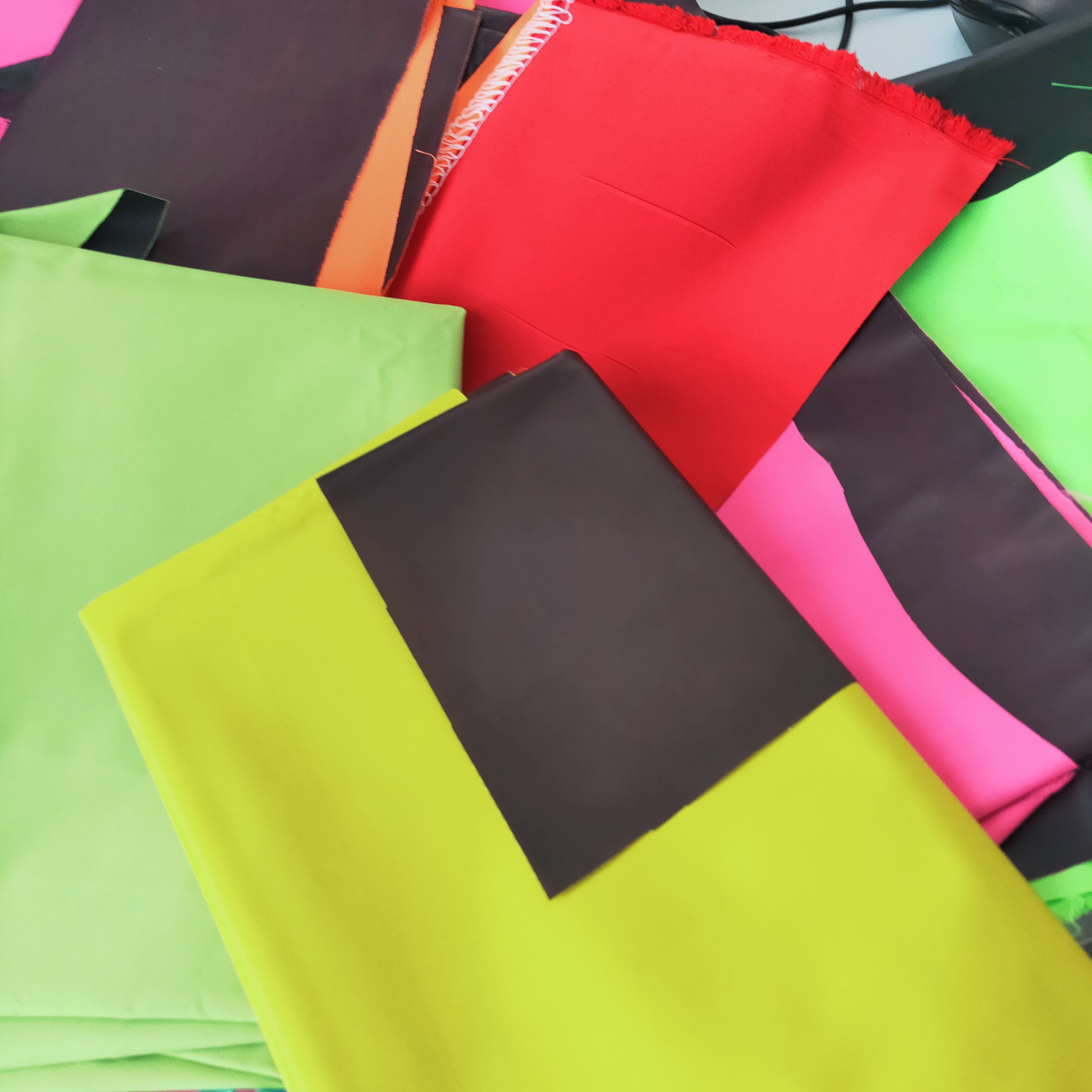 polyester Temperature sensitivity colour change thermochromic fabric