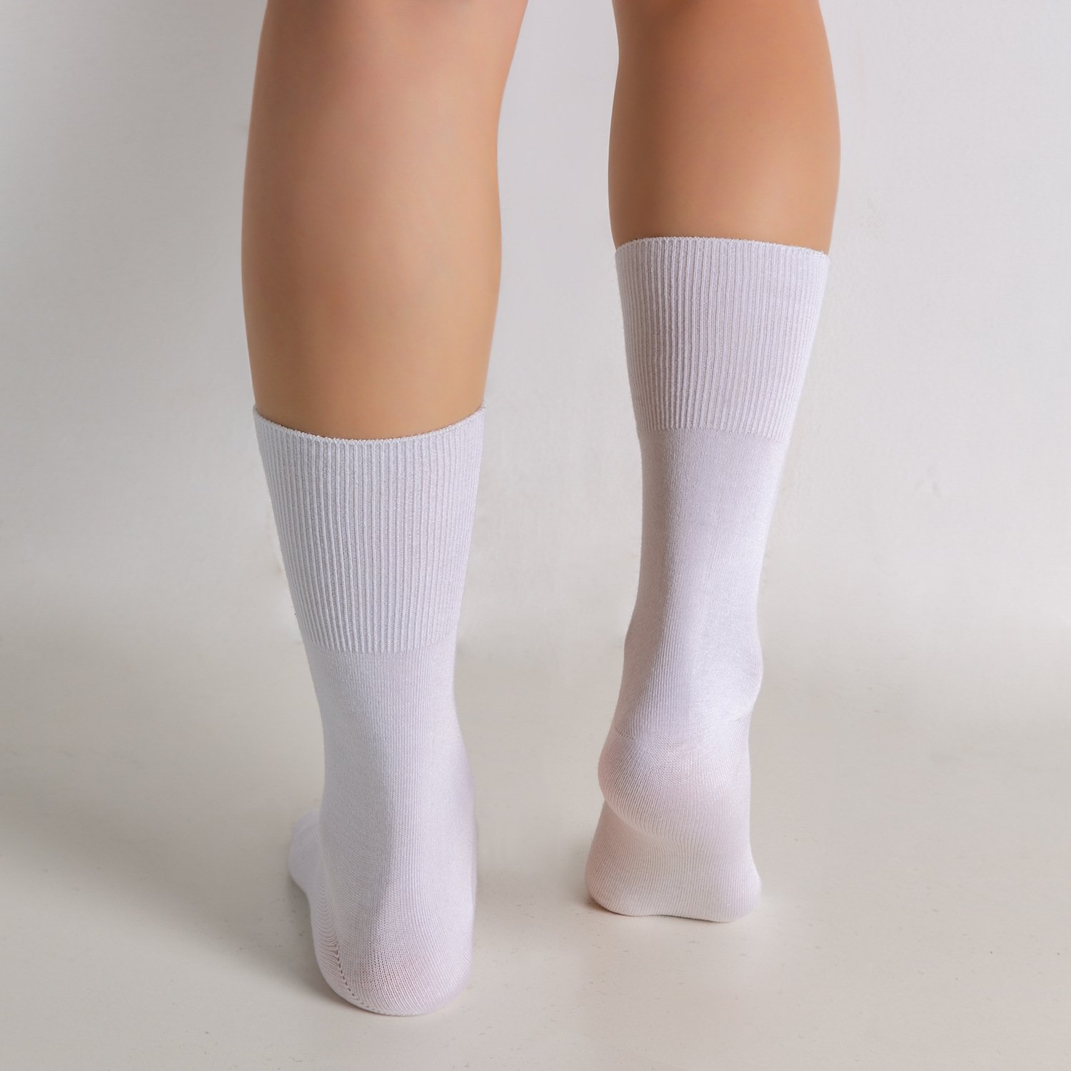 Super Soft Seamless Toe Non Binding Wide Loose Fit Stretchy Women's Bamboo Diabetic crew Socks