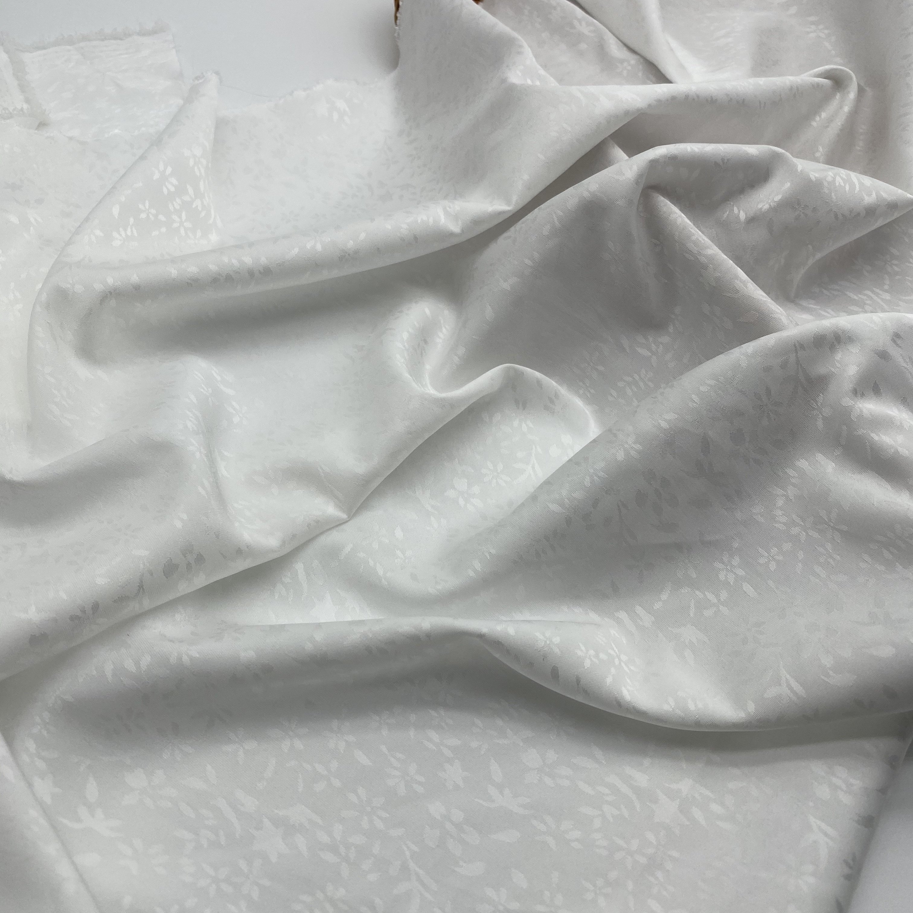 CLOTHING FABRIC SATIN POLYESTER FABRIC WHOLESALE JACQUARD SATIN FABRIC FOR DRESS