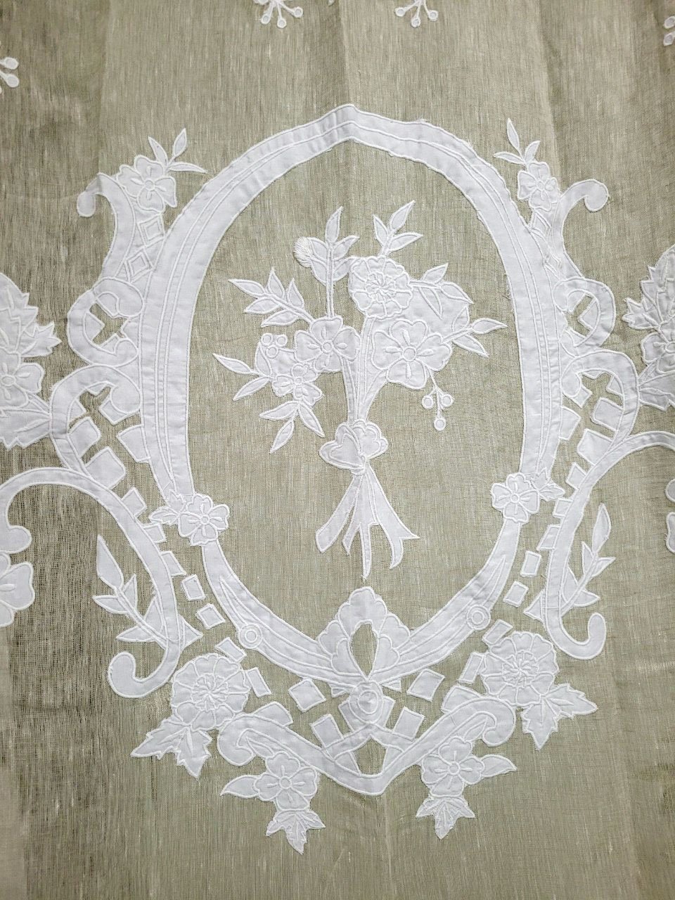 100% Linen Fabric Geometric Flowers Embroidered Modern Style Sheer Window Drapes Soft Touch Curtains for Home Hotel Living Room