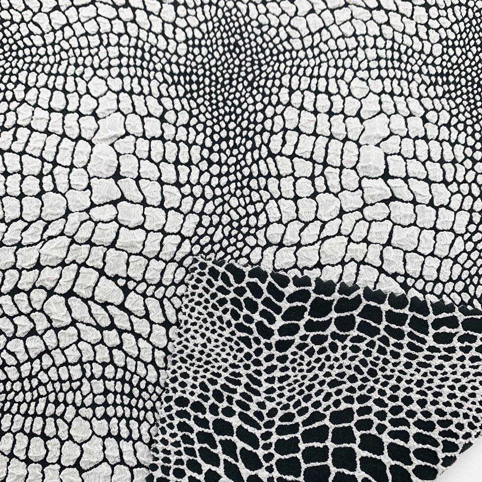 Textured woven alligator stretched jacquard fabric for swimwear bikini women crinkle fabric