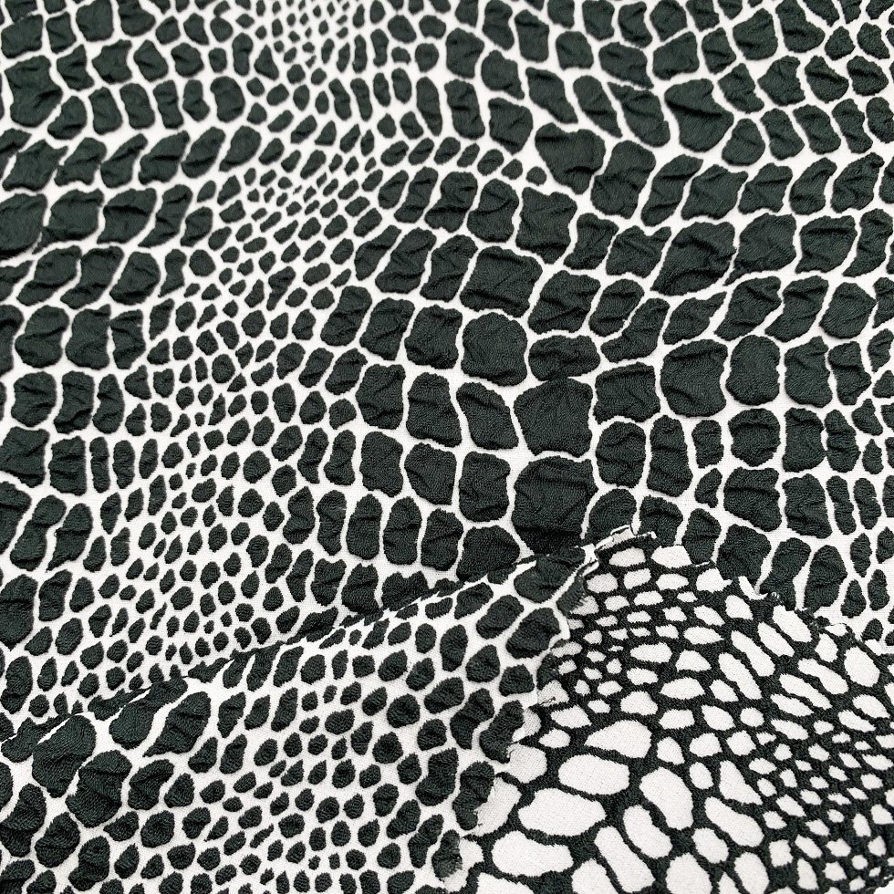 Textured woven alligator stretched jacquard fabric for swimwear bikini women crinkle fabric