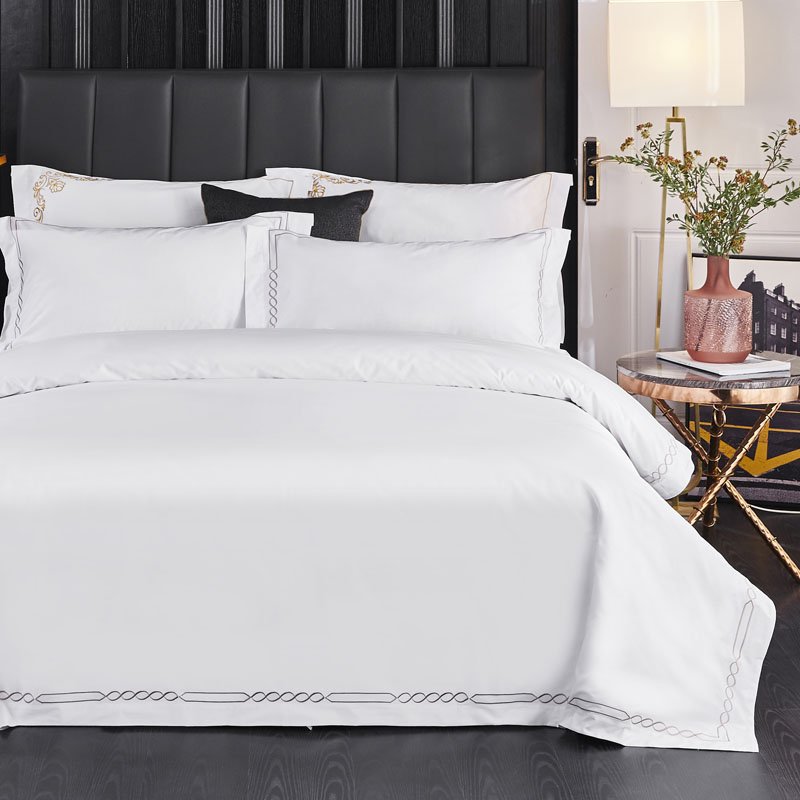 Customized luxury 100% cotton Embroidered bedding set top quality soft and breathable fitted bed sheet duvet cover pillowcase
