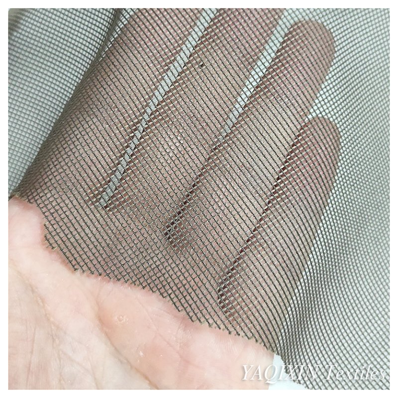 100D 90gsm 1.6 m Warp Knitted Rhombus Mesh Tulle Fabric 100 Polyester Material Mosquito Net Fabric Roll Supplier