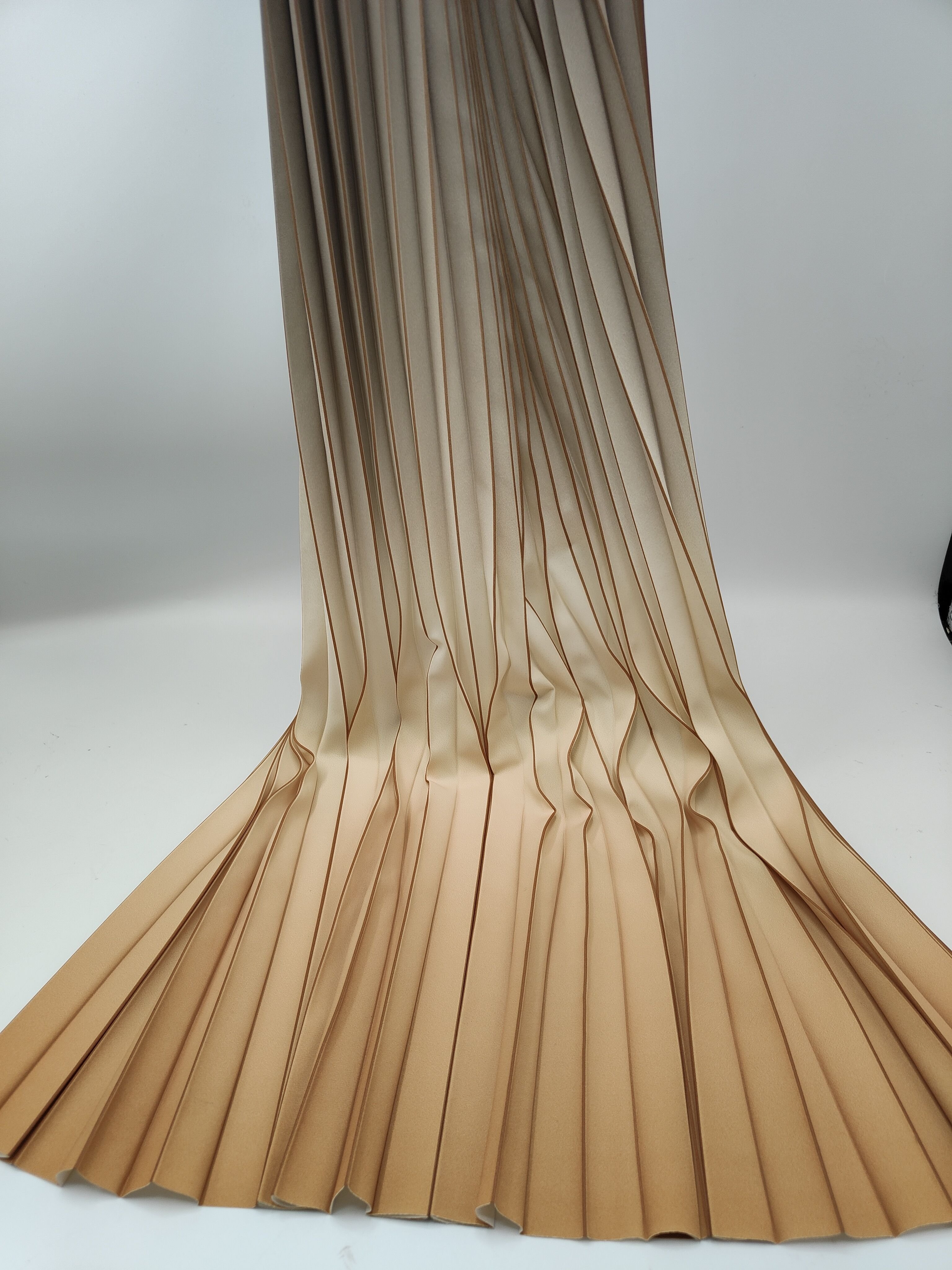 Dirac Somali Chiffon Fabric Polyester Digital Printed Crepe Plisse Gradient Pleated Chiffon Fabric For Dress