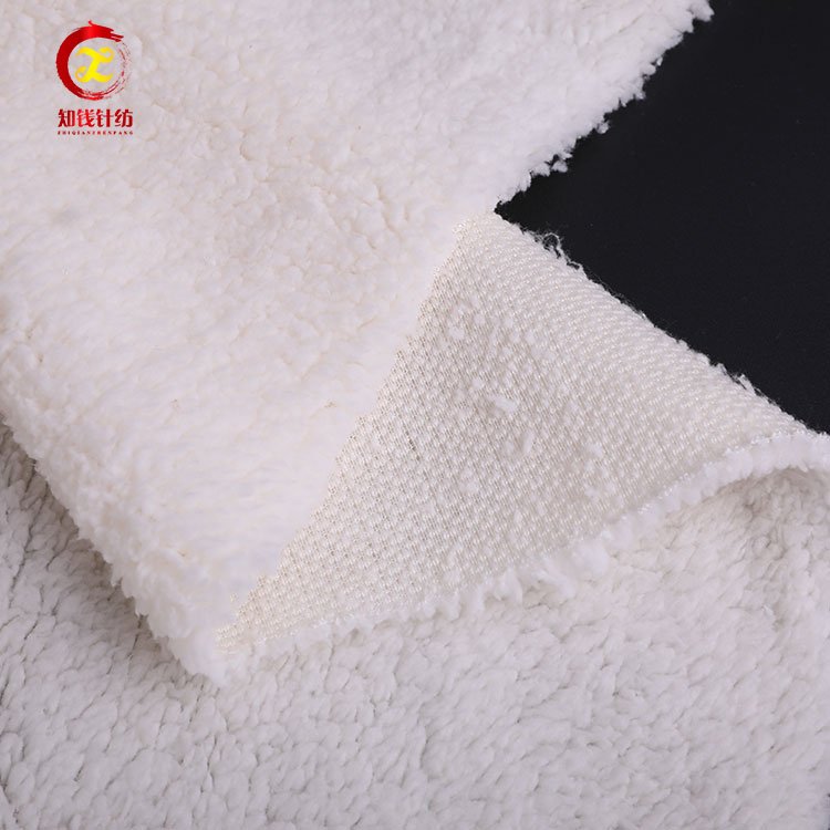 2023 Wholesale knitted beige sherpa fleece fabric for garment