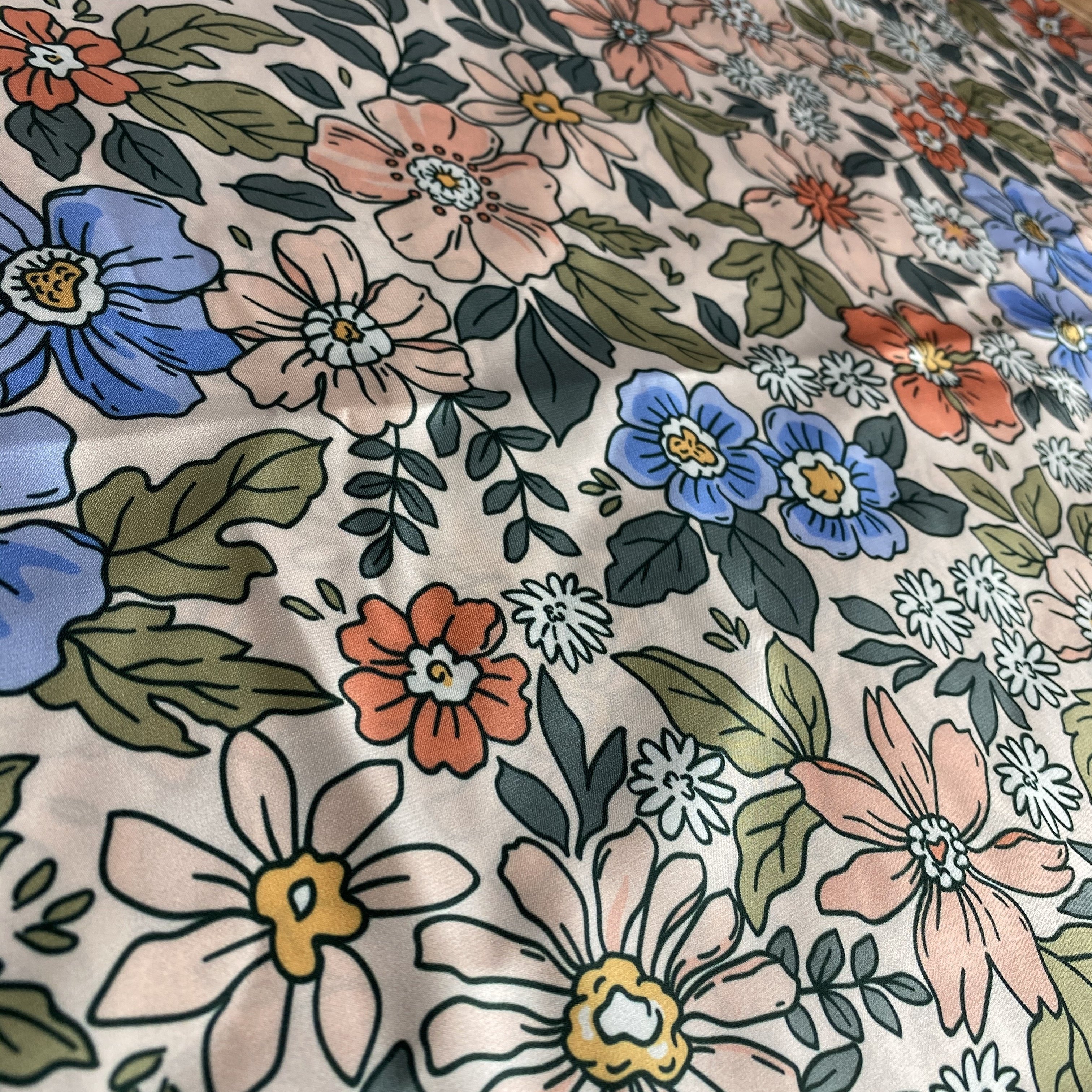 XITONG TEXTILE SUPPLIER WOVEN CLOTHING FABRIC WHOLESALE SATIN stretch Polyester fiber women pajama fabrics