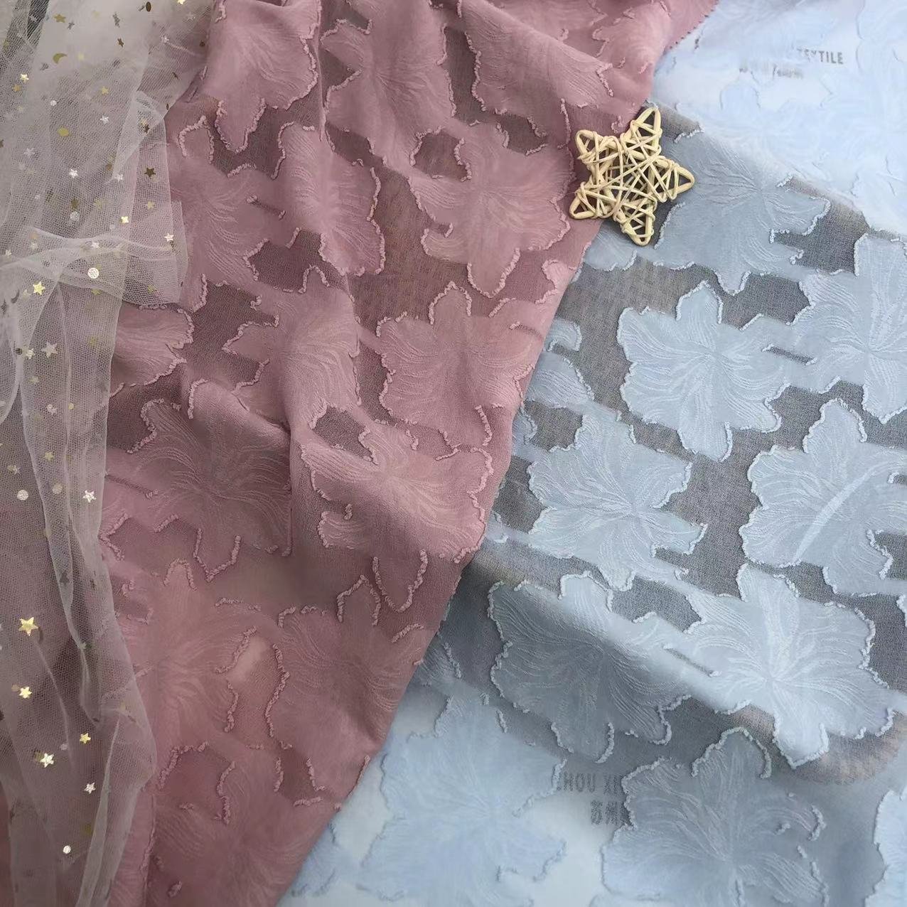 xitong textile suppliers 100% polyester clipped chiffon fabric wholesale flower floral jacquard chiffon polyester for dress