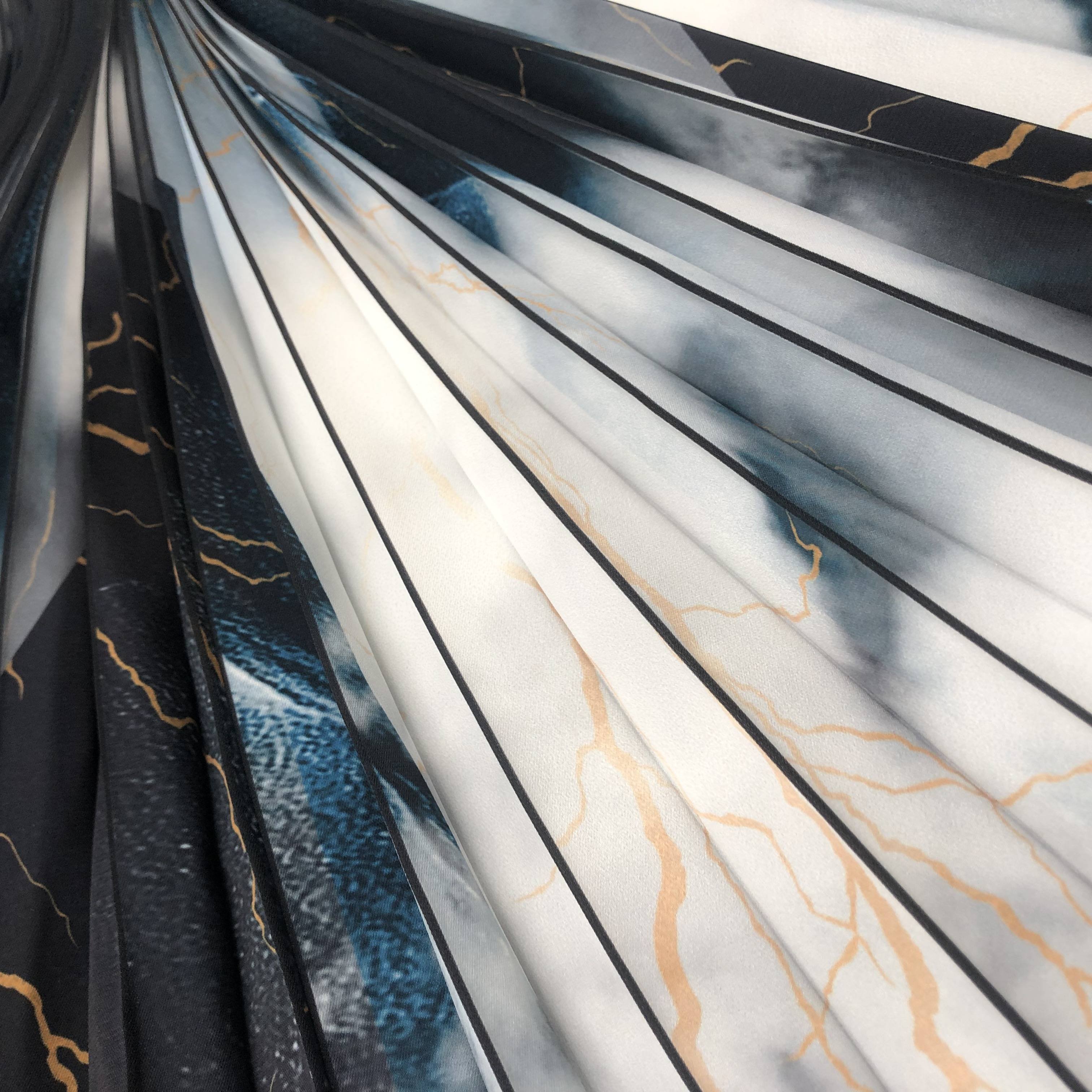 Wrinkle Crepe Chiffon Golden Stamping Embossed Stripe Pleated Chiffon Dress Fabric