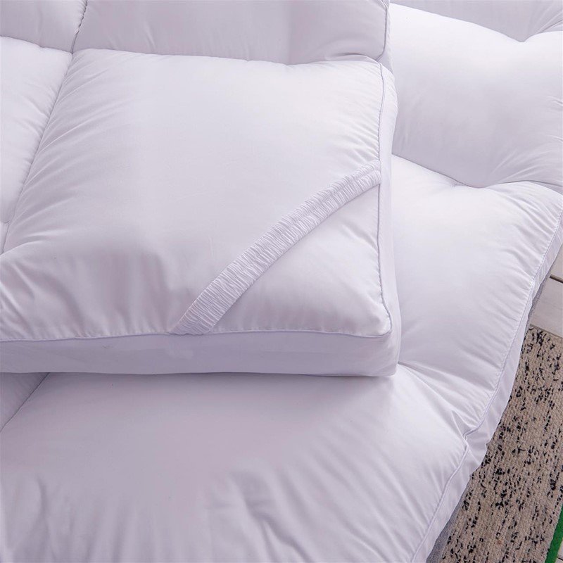 Wholesale Factory High Quality Goose Feather & Down waterproof mattress pad Bed Down feather Mattress Topper