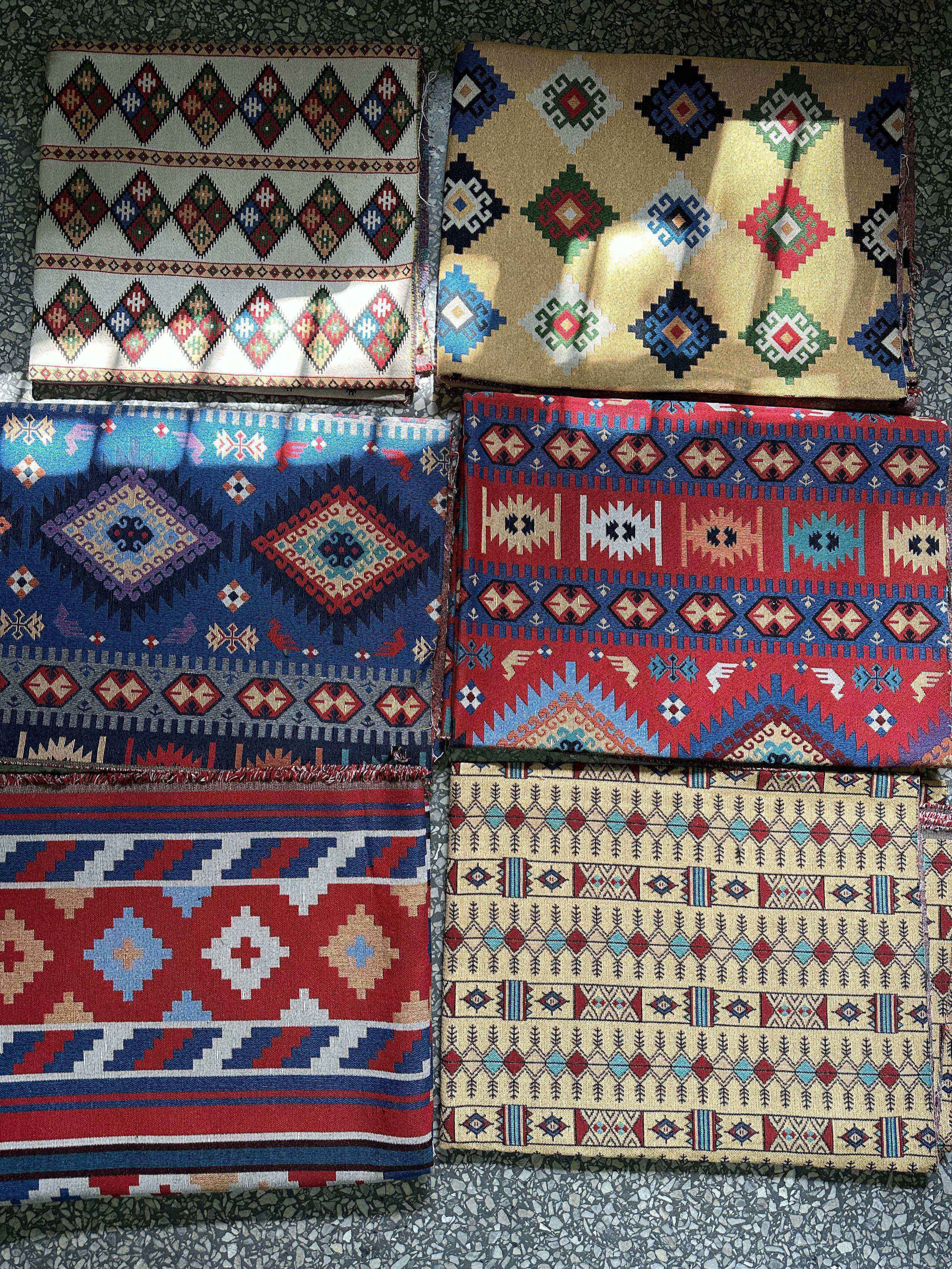 LXTC2217 Hot Selling Fashion Pattern Jacquard Woven Jacquard Fabric for Sofa