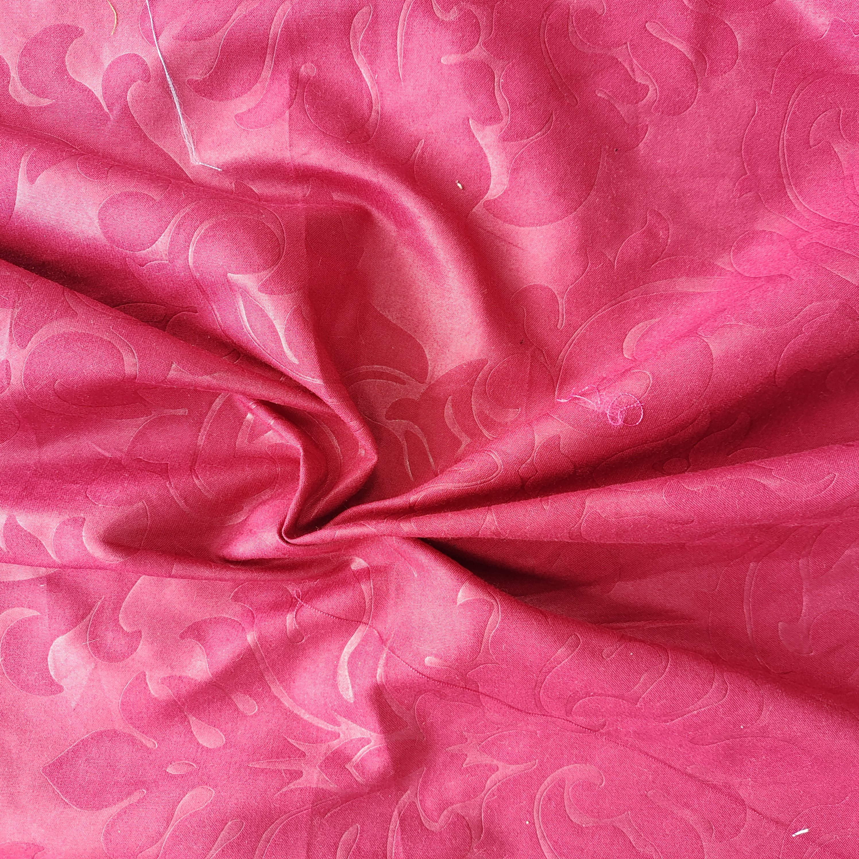 Factory low price Embossed Printed Velvet Sofa Fabric Custom Print Fabric for Bedding Sheet Hot Selling Hometextile 100% Polyester Woven Plain