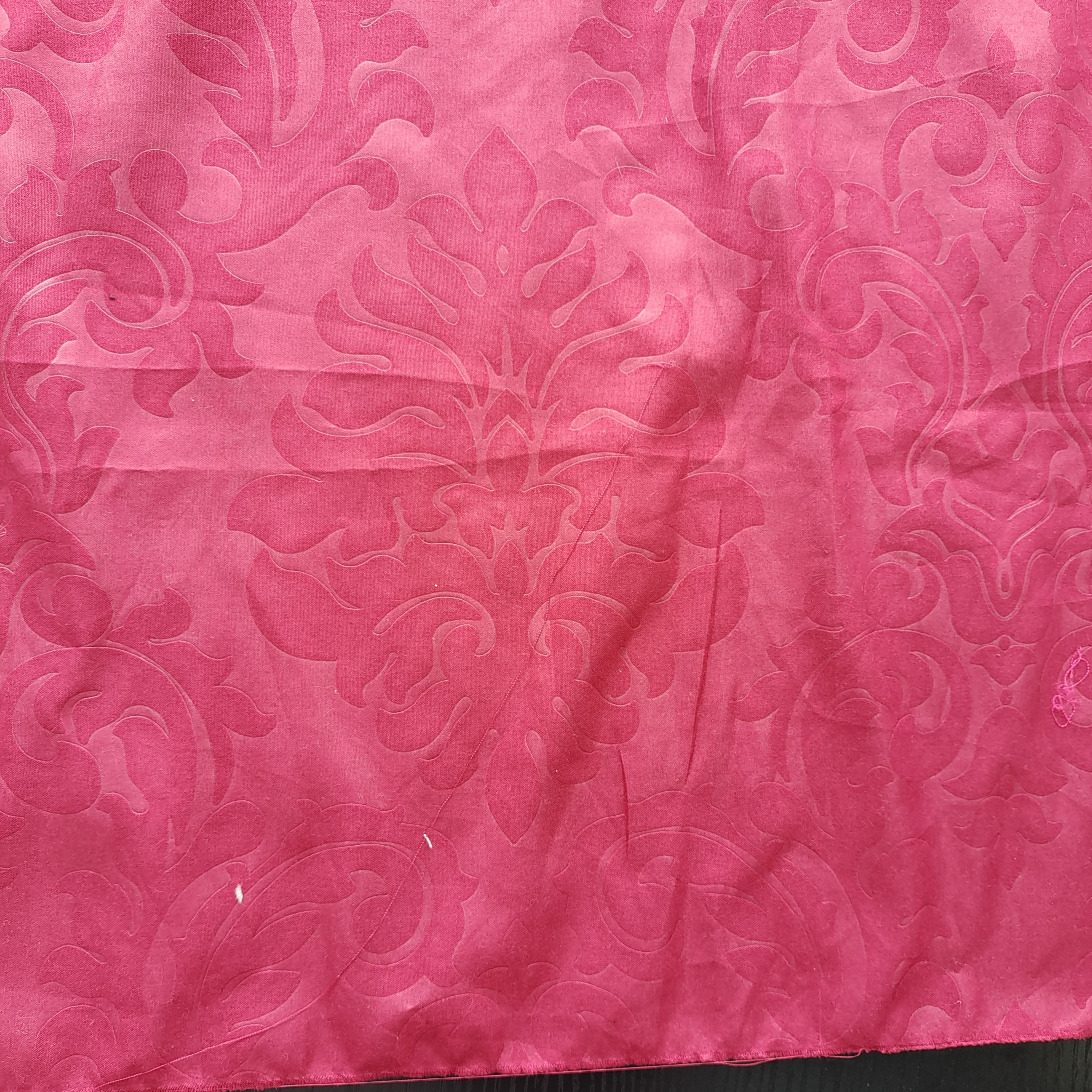 Factory low price Embossed Printed Velvet Sofa Fabric Custom Print Fabric for Bedding Sheet Hot Selling Hometextile 100% Polyester Woven Plain