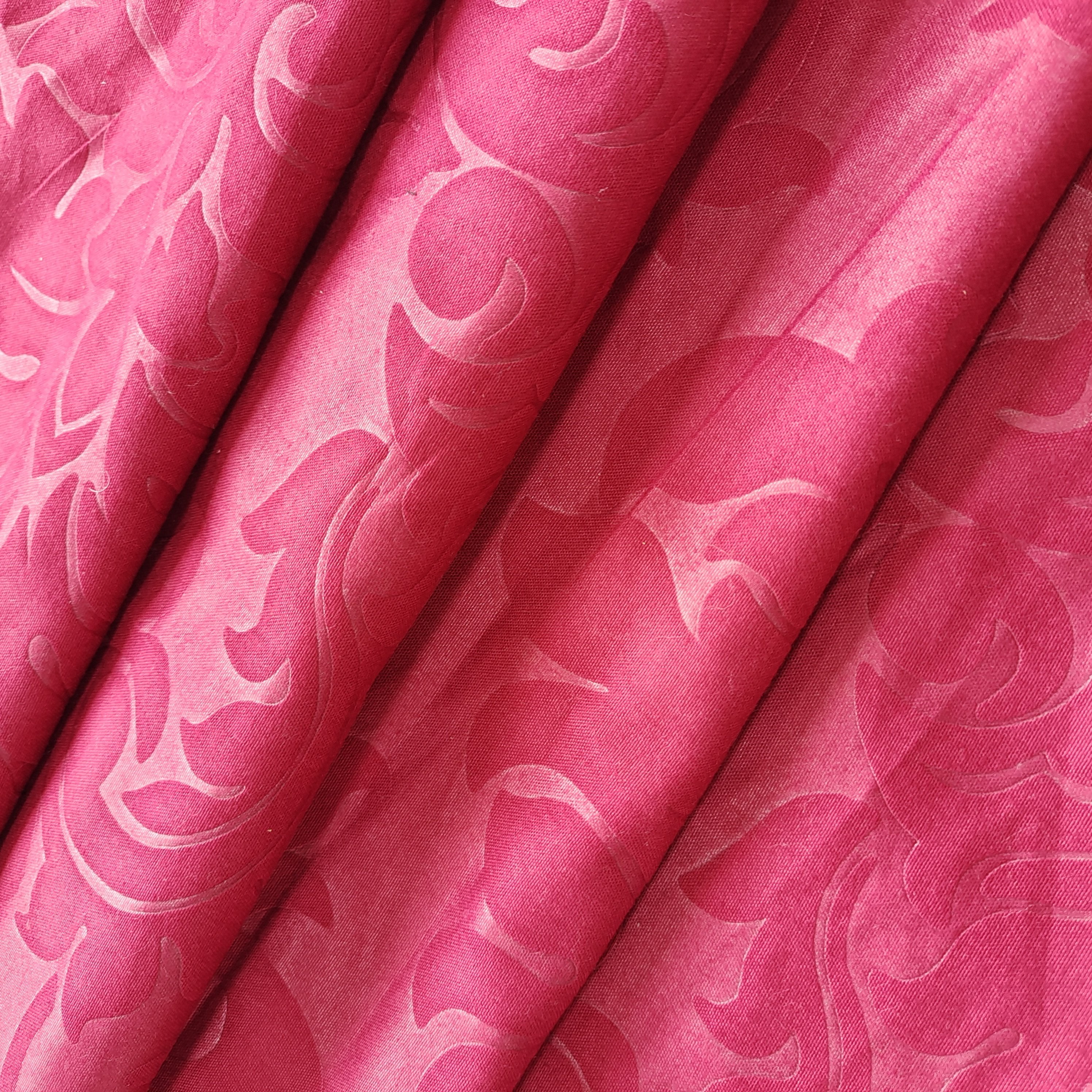 Factory low price Embossed Printed Velvet Sofa Fabric Custom Print Fabric for Bedding Sheet Hot Selling Hometextile 100% Polyester Woven Plain