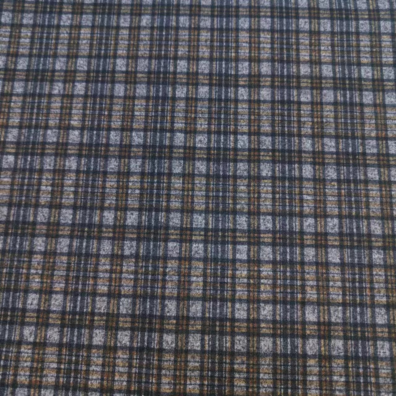Custom woven tr dark grey waterproof plaid gents roma suit jacket fabric classic tartan men's suit fabric for clothing wholesale