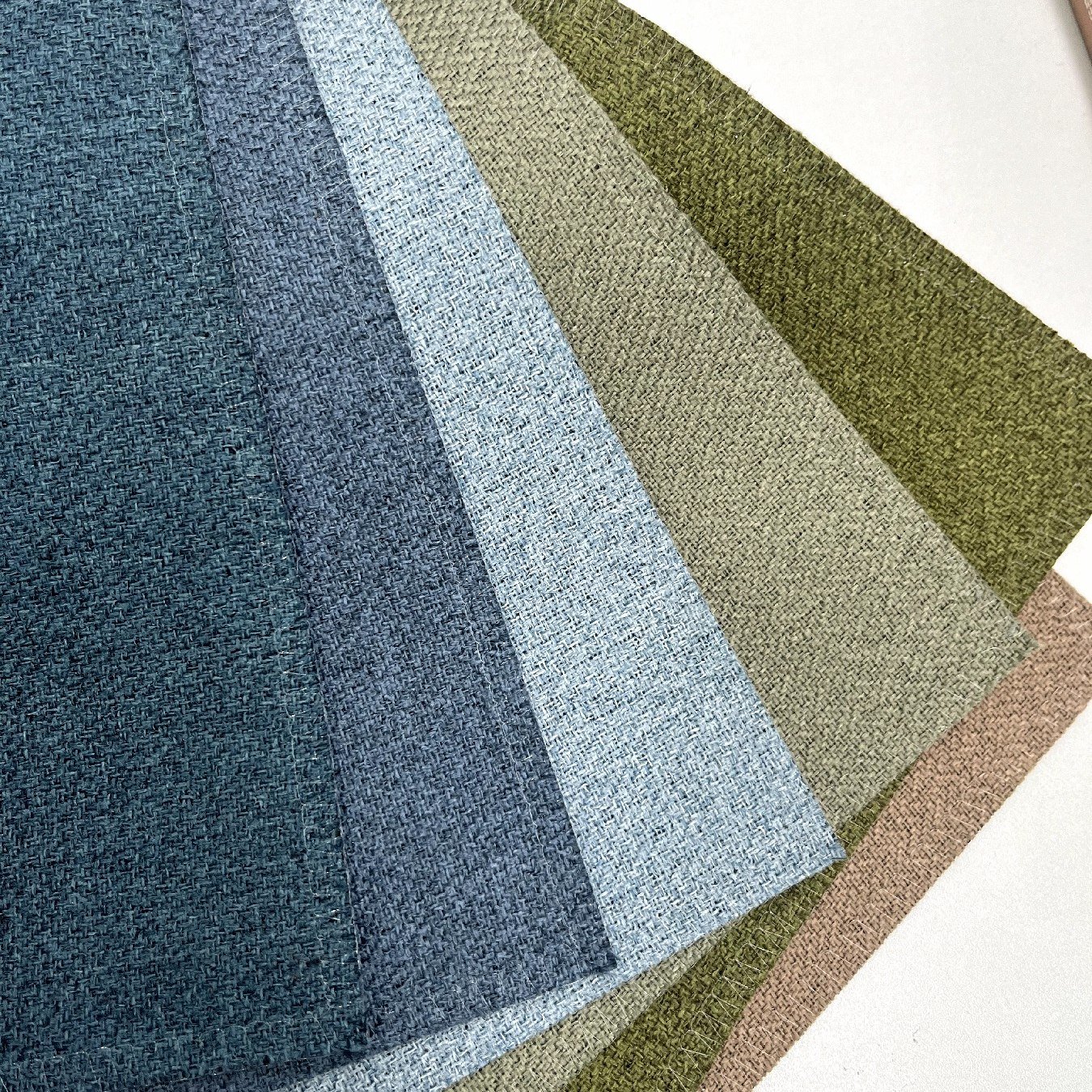 280cm Wide Full Blackout Herringbone Suede Fabric 100% Polyester Warp Knitted Wholesale Curtain Material in Rolls