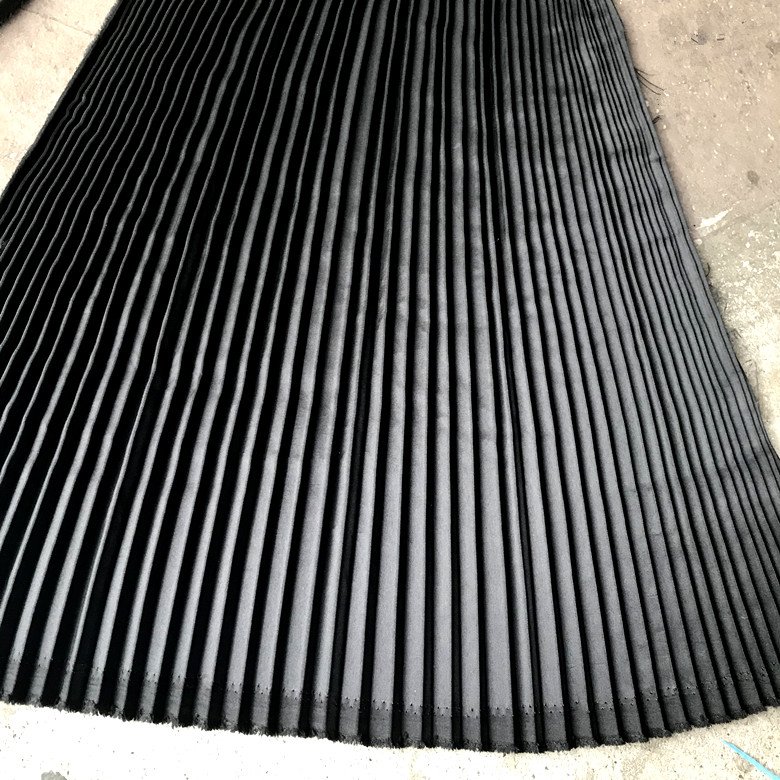 Pleated pleated fabric matte gloss partial thick gift dress dance dress performance dress designer fabric