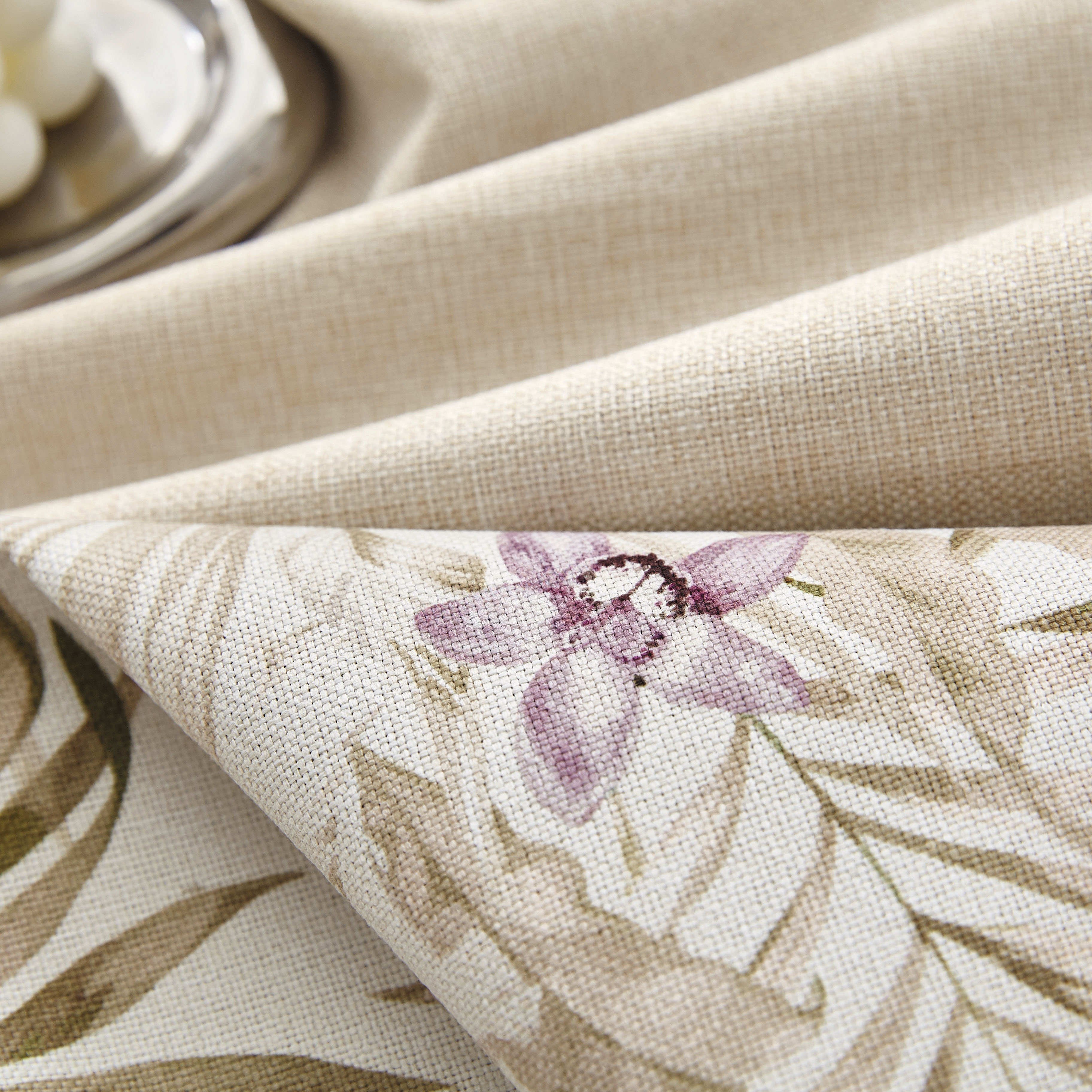 Wholesale 100% Polyester Digital Printing Full Blackout Curtain Fabric 135cm Width Woven and Knitted Suede Type