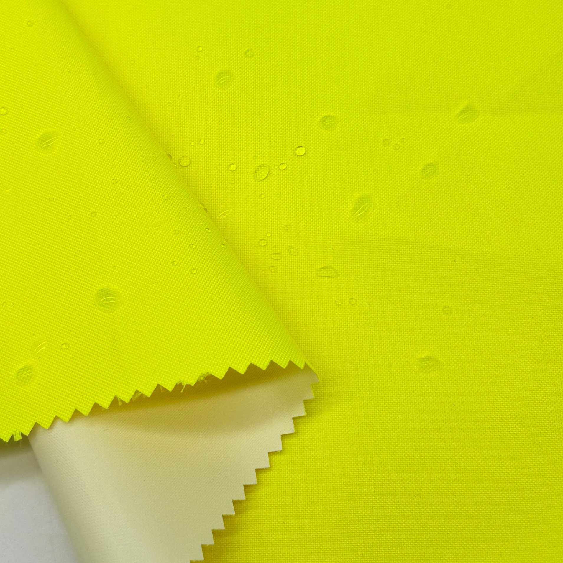 Cheap yellow safe outdoor crepe work fabric 100% polyester oxford 300D fabric with parka rain coat