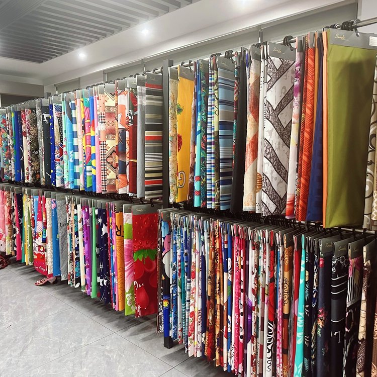 Fabrics Wholesale Custom Microfiber Brushed Polyester Fabric Printed Fabric For Bed Sheet Pillow Case