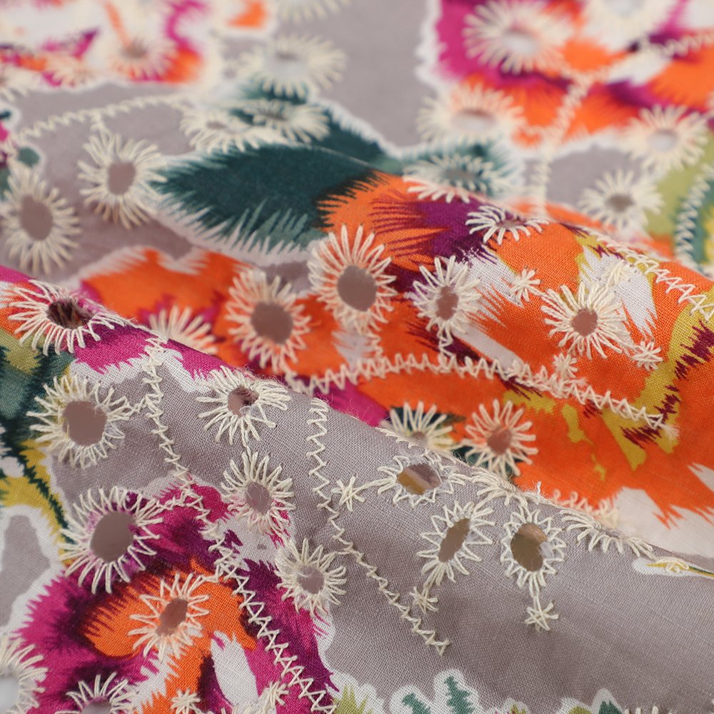 New Trend Wholesale Factory Supply Jacquard Embroidery Lace printed fabric 100%cotton for girls women's clothing dress shirt