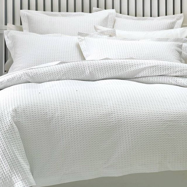 Luxury 100% Cotton Waffle Fabric Bath Linen Material Combed Yarn Type Custom Made Waffle Manufactured In India Sustainable