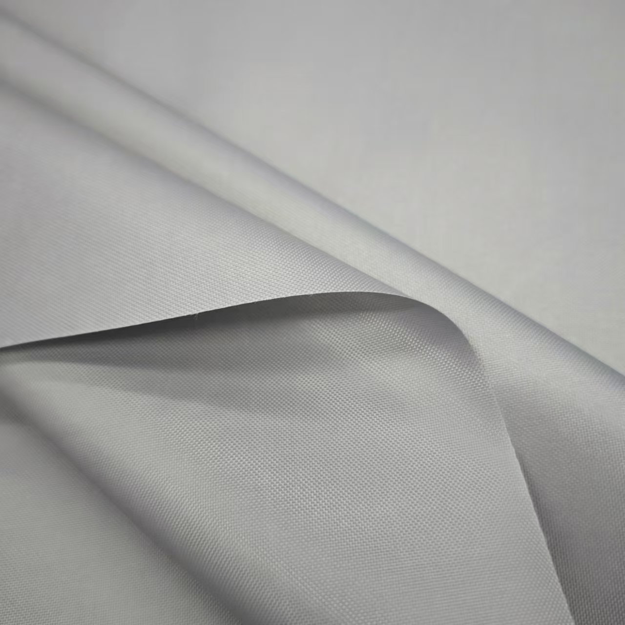 190T silver waterproof fabric for raincoat