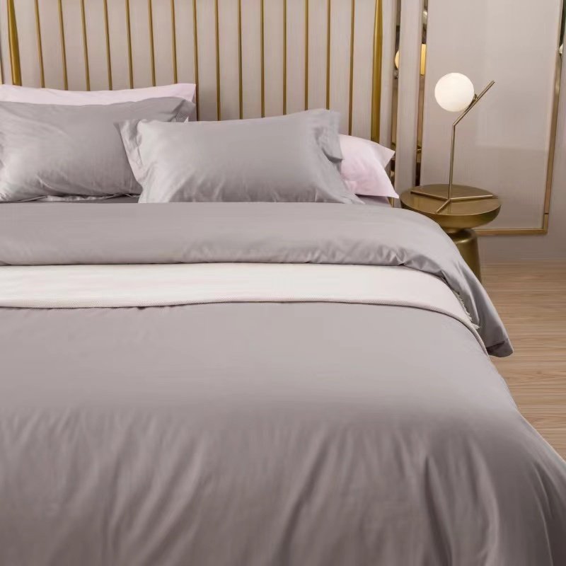 Queen Size Bedding Set 100% Polyester Duvet Cover with Sateen Weave Plain Style Bamboo Fiber Filling