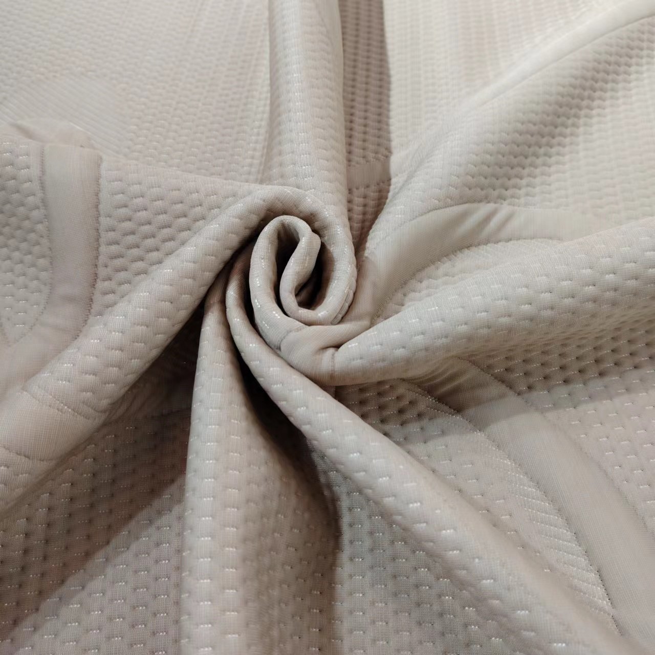 Wholesale tela de colchon Breathable 100% Polyester Fabric Knitted Jacquard Cloth Fabrics for Mattress