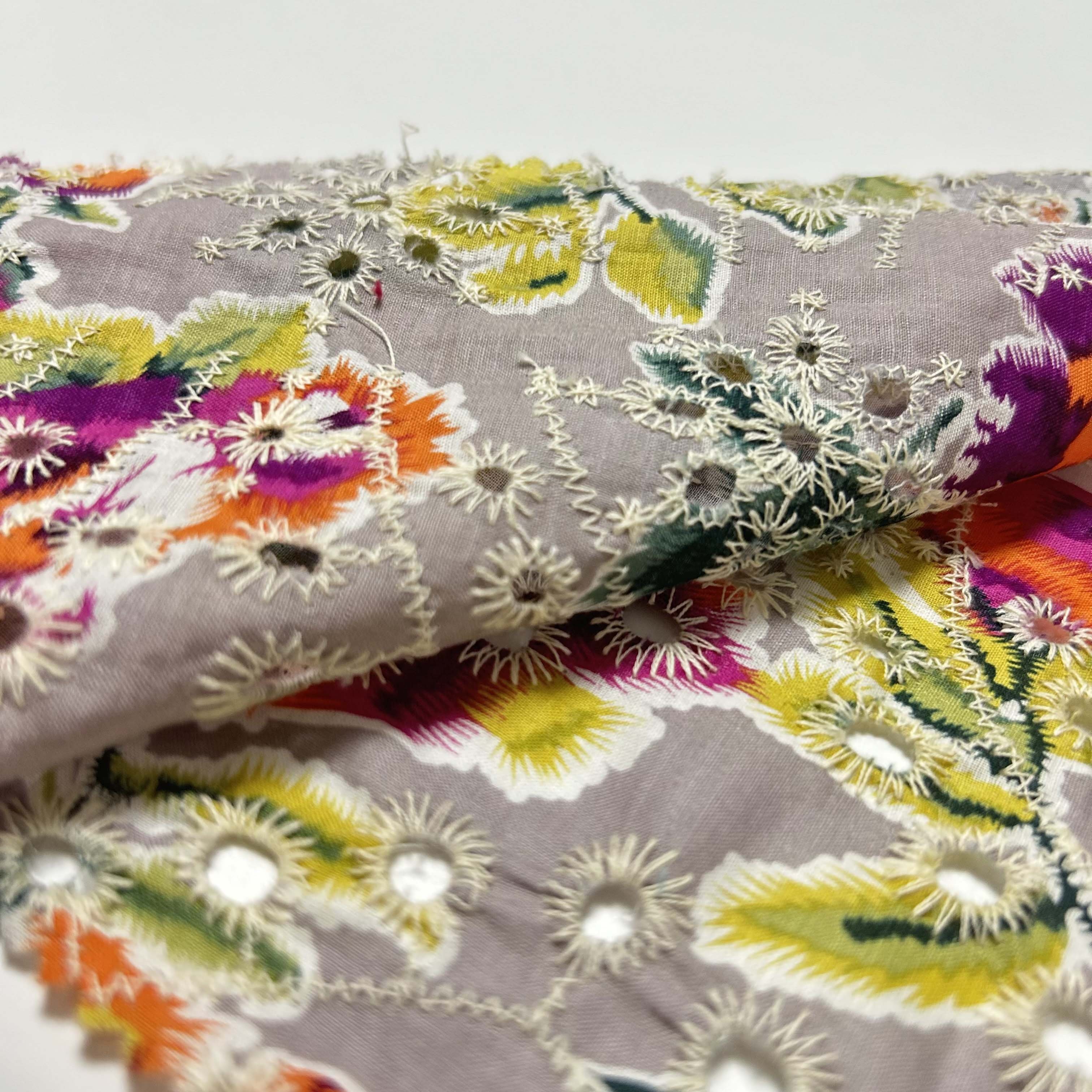 New Design 100% Cotton Fabric Embroidery Lace Print Color Voile Fabric Cotton Embroidery Fabrics
