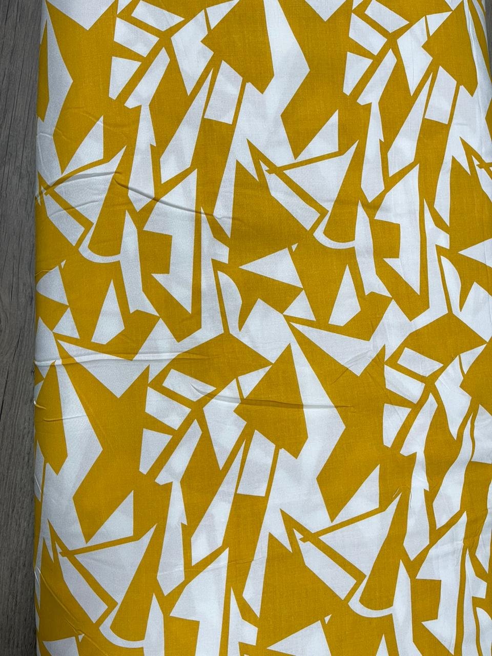 New Arrival 100% Rayon and Viscose Fabric from India Printed Home Textile and Sofa Cover at Bulk Price for Shirts
