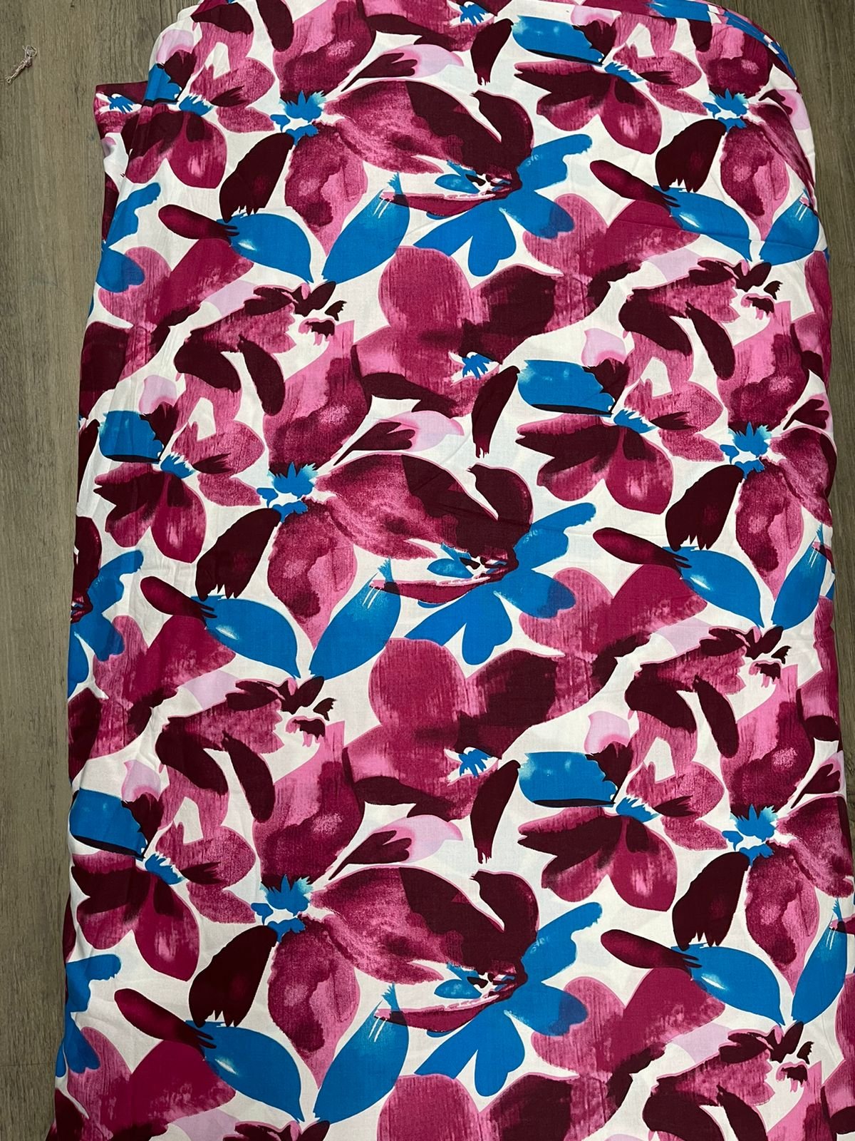New Arrival 100% Rayon and Viscose Fabric from India Printed Home Textile and Sofa Cover at Bulk Price for Shirts