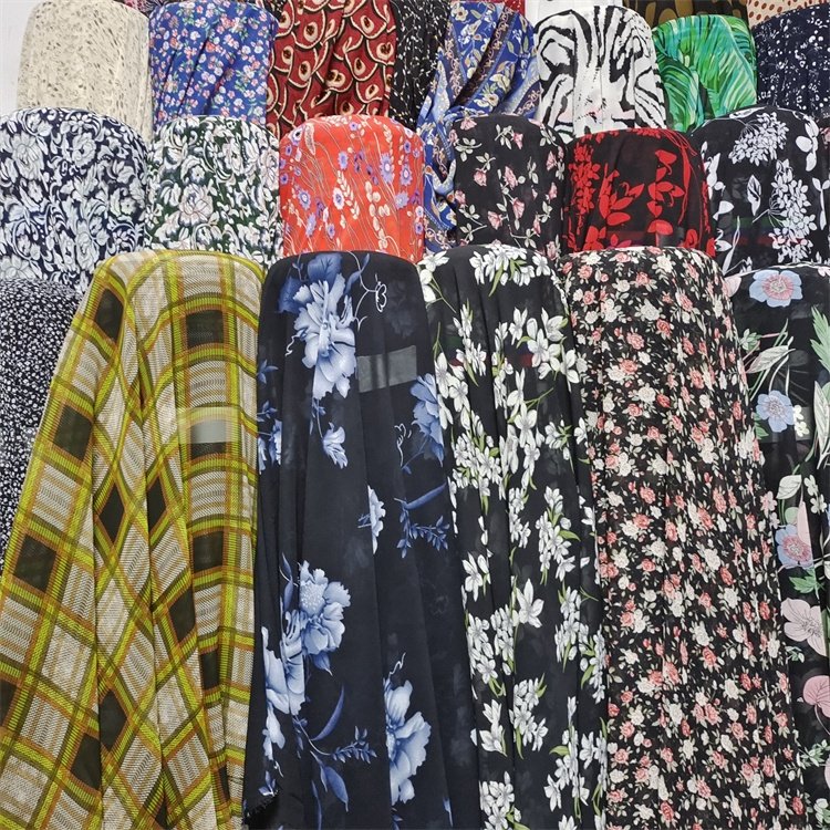High Quality Stock recycled/eco-friendly Polyester Chiffon Pearl Printed Fabric For Women Dress