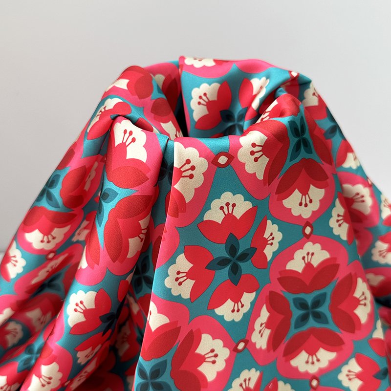 Custom Low Moq Oem&Odm Satin Chiffon Vintage Floral Soft Satin Silky Satin Lightweight 85gsm Bridal Fabric for Scarf Dress